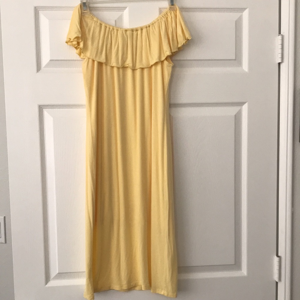 NWOT- Size L Off the  shoulder - yellow Velvet Torch Cotton dress
